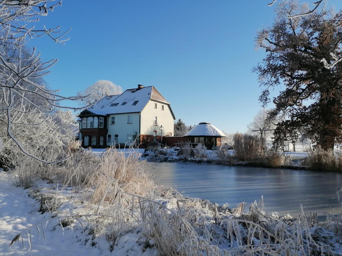 Landtraum Im Traumland Mecklenburg Daire Warin Dış mekan fotoğraf